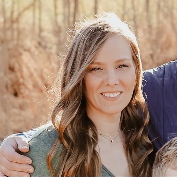 Meet your Posher, Amy - Picture 1 of 1